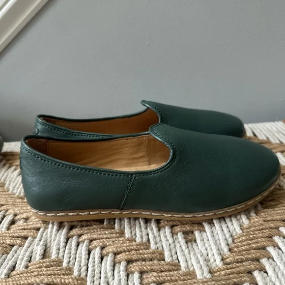 Charix Hunter Green Classic Women's Leather Loafers - Picture 8 of 10